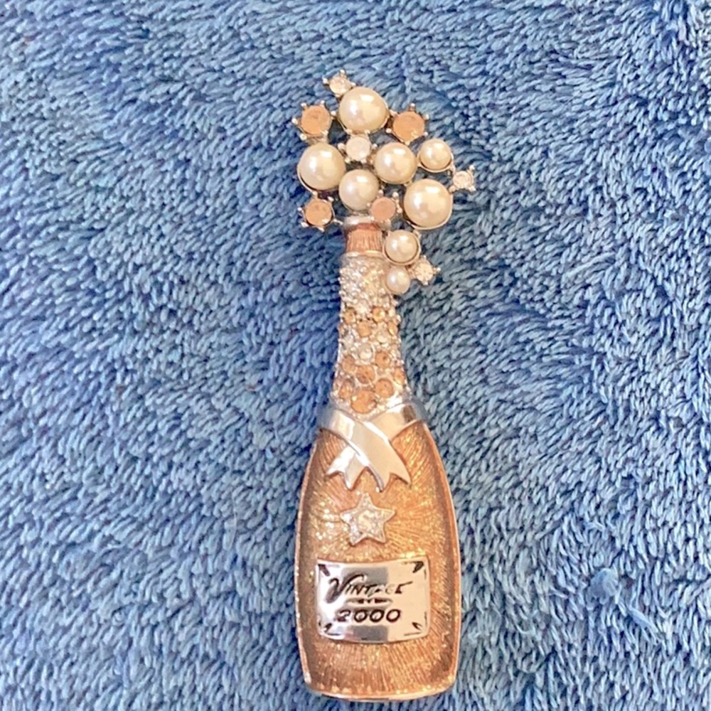 Signed Graziano Millennial New Years Brooch
